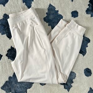 Fabletics - On the Go Cold Weather Jogger